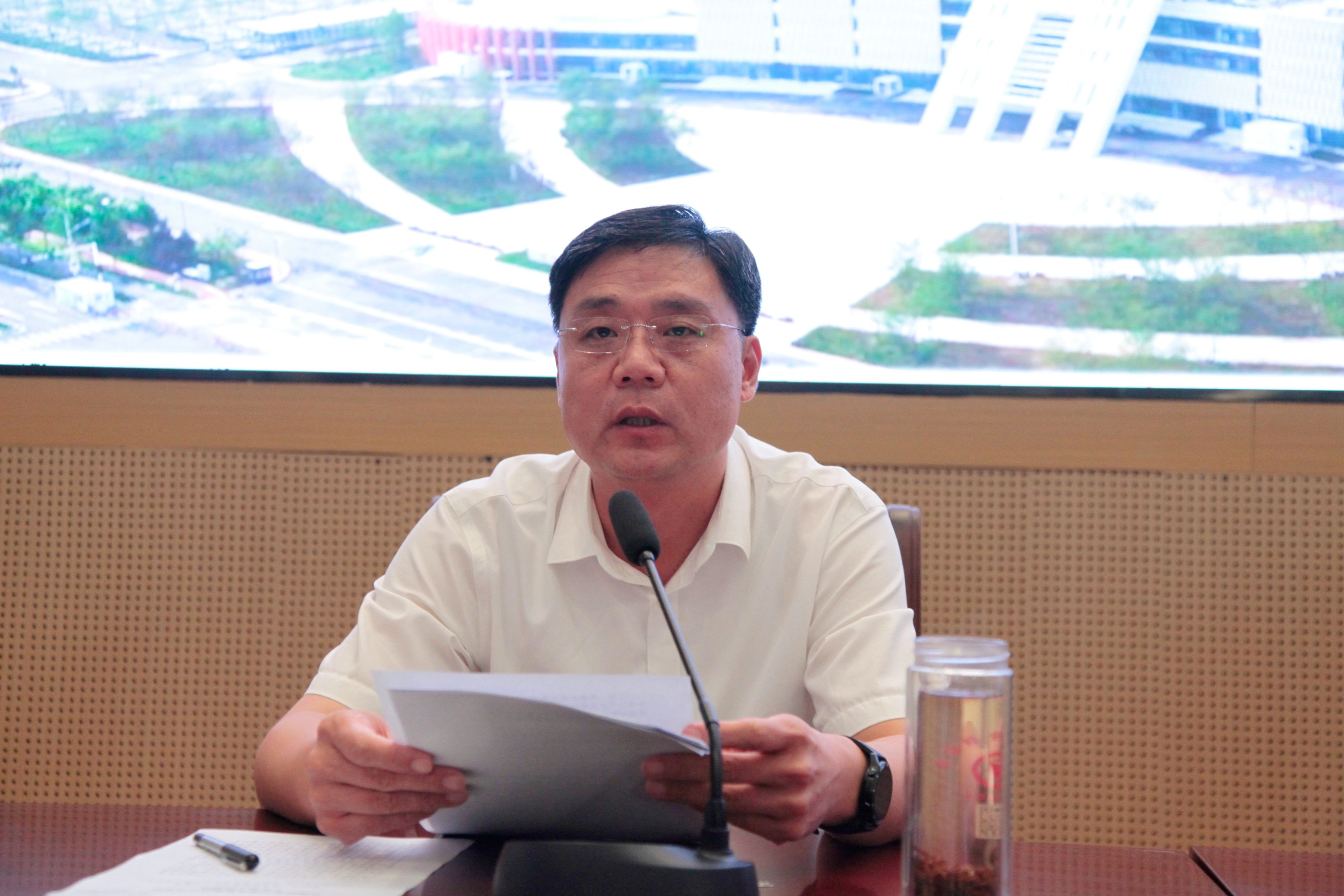 1党委书记肖春祥讲廉政课_副本.jpg
